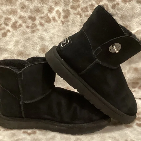 UGG Classic Mini Turnlock Bling Swarovski Crystal Black Boot, Size 8 - Picture 11 of 16
